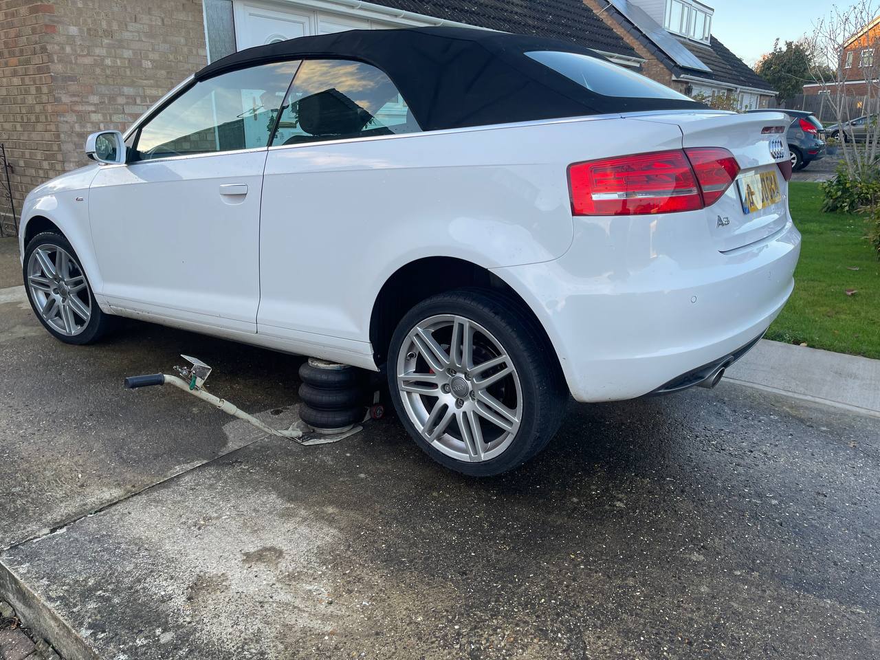 Tyre fitting at home